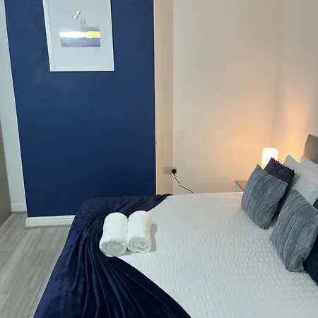 Leeds Getaway 1# Leeds (West Yorkshire)